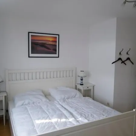 Wichmanninkl Strandkorb Am Free Wlan Bis 6 Personen, Platz Fuer Ihre Fahrraeder * Grömitz