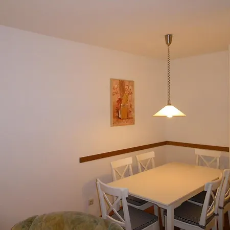 Ferienhaus Fuer 6 In Groemitz 2 Baeder, Garten & Strandkorb Am Strand *