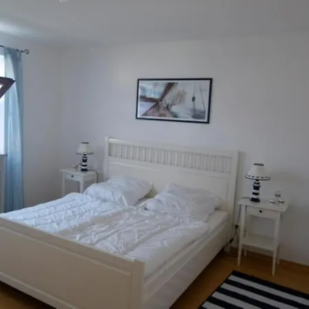 Ferienhaus Fuer 6 In Groemitz 2 Baeder, Garten & Strandkorb Am Strand Tatil Evi *